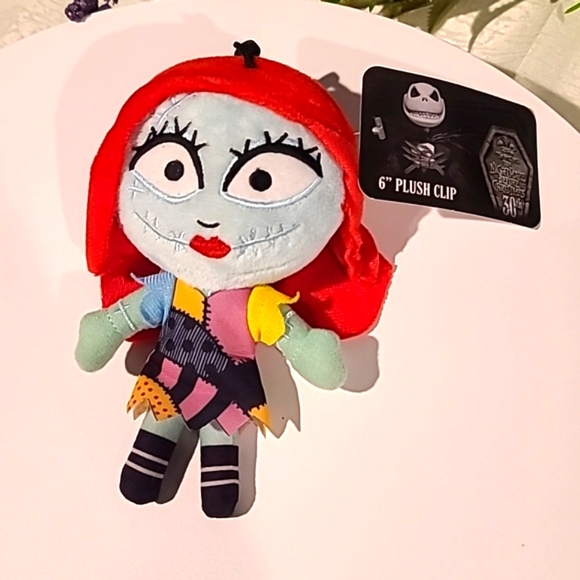 ⭐️Disney's Small Tim Burton's The Nightmare Before Christmas Sally 6" Plush Clip - Picture 3 of 7